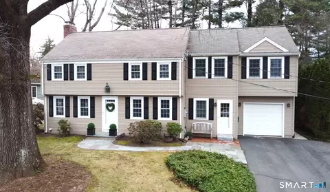 33 Trotwood Dr, West Hartford, CT 06117