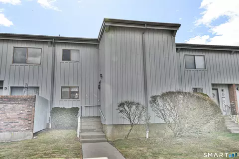 143 Webster Ct #143, Newington, CT 06111