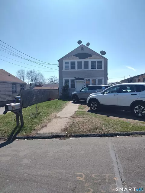 50-52 Columbus Ave, Stratford, CT 06615