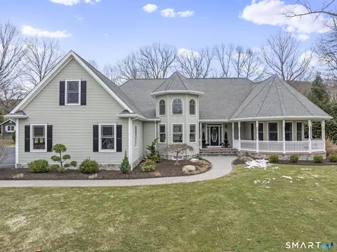 97 Silver Oak Cir, Southington, CT 06489
