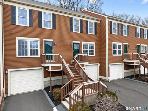 102 Foxbridge Village Rd #102, Branford, CT 06405