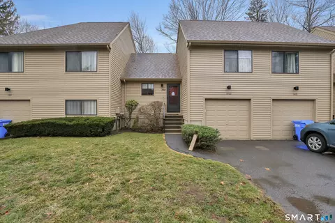 290 Treadwell St #1402, Hamden, CT 06517