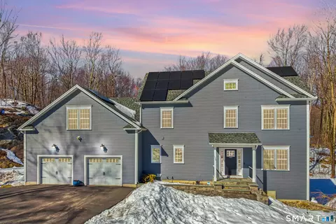 156 Mikayla Ln, Prospect, CT 06712