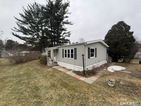 14 Redstone St, Southington, CT 06489