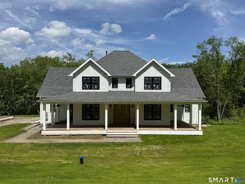 Exterior - 2 Pickett Rd, Roxbury, CT 06783 photo 4 of 5