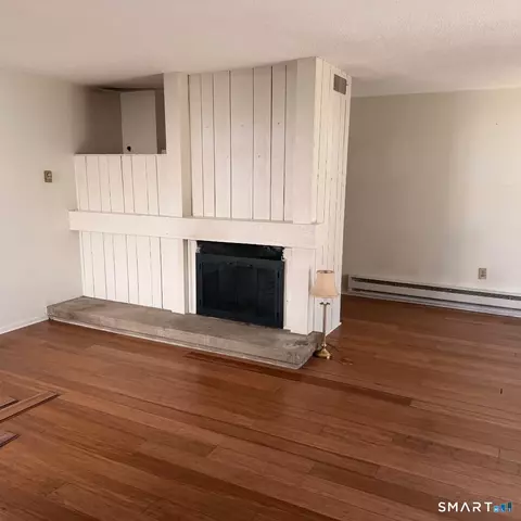 26 Mallard Dr #26, Farmington, CT 06032