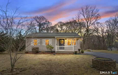 510 Flanders Rd, Mystic, CT 06355