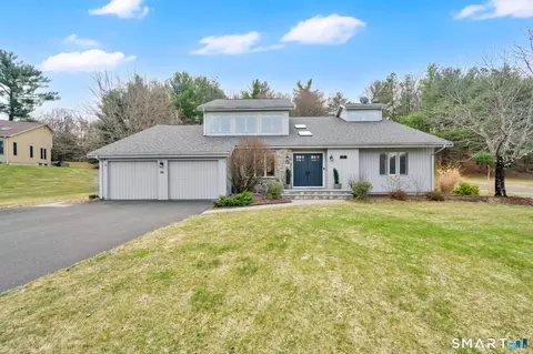 56 Falcon Ln, Glastonbury, CT 06033