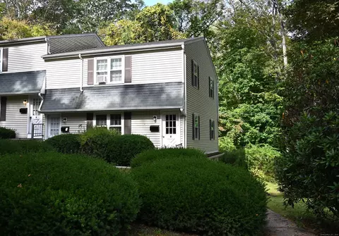 113 Union St #Z, Deep River, CT 06417