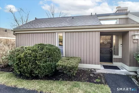 22 Heritage Cir #A, Southbury, CT 06488