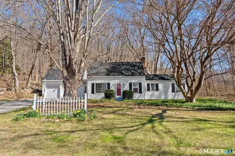 128 Machine Shop Hill Rd, Windham, CT 06266