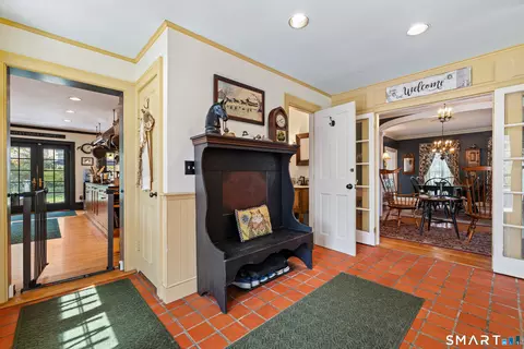 Entry Way - 17 Quaddick Rd, Thompson, CT 06277 photo 1 of 3