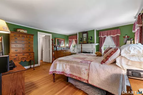 Bedroom - 17 Quaddick Rd, Thompson, CT 06277 photo 1 of 6