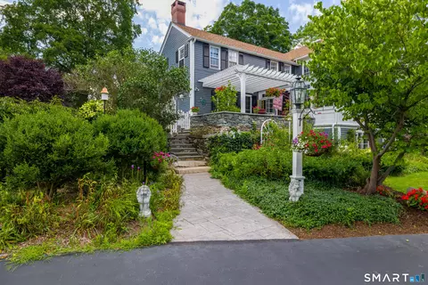 Exterior - 17 Quaddick Rd, Thompson, CT 06277 photo 4 of 14