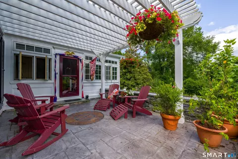 Exterior - 17 Quaddick Rd, Thompson, CT 06277 photo 11 of 14