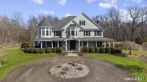 32 Blanket Meadow Rd, Monroe, CT 06468