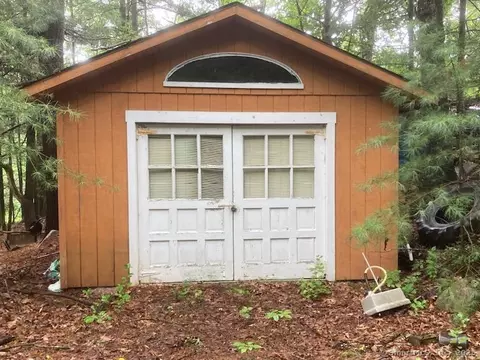 600 Lydall St, Manchester, CT 06042