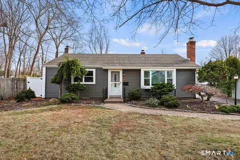 7 Stepney Cir, Rocky Hill, CT 06067
