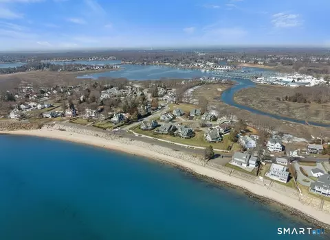 15 Linden Shrs #15, Branford, CT 06405