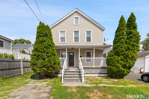 1406 Wood Ave, Bridgeport, CT 06604