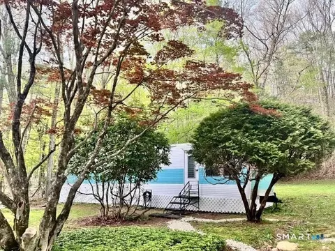 23 Baxter Rd, Willington, CT 06279