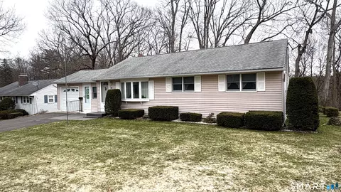 37 Indian Run, Enfield, CT 06082