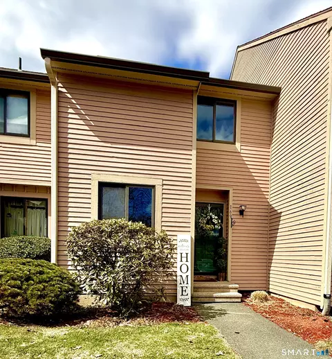 169 Greenwoods Ln #169, East Windsor, CT 06088