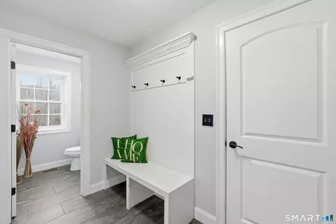 Entry Way - 38 Madison Ave, Thompson, CT 06277 photo 3 of 3