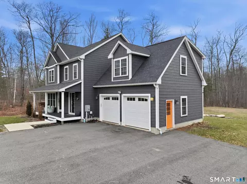 Exterior - 38 Madison Ave, Thompson, CT 06277 photo 3 of 5