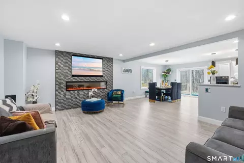 Living - 38 Madison Ave, Thompson, CT 06277 photo 1 of 3