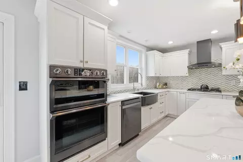 Kitchen - 38 Madison Ave, Thompson, CT 06277 photo 3 of 7