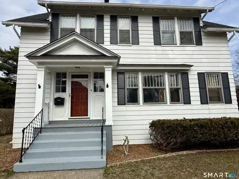 28 Sycamore St, Windsor, CT 06095