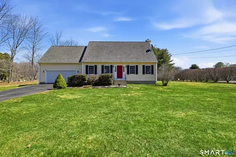 11 Wawecus Hill Rd, Bozrah, CT 06334