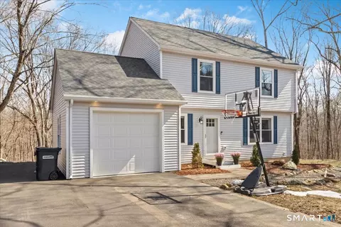 26 2nd St, Lebanon, CT 06249