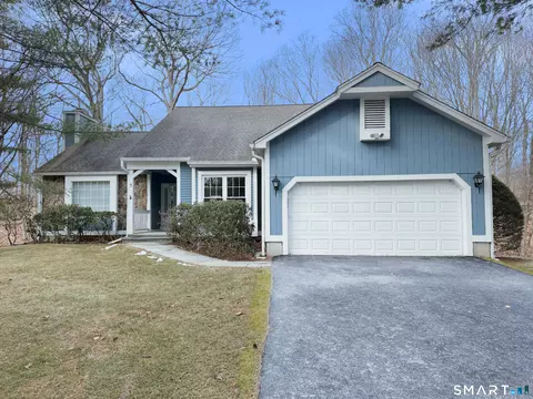 5 Kensington Rd #5, Monroe, CT 06468