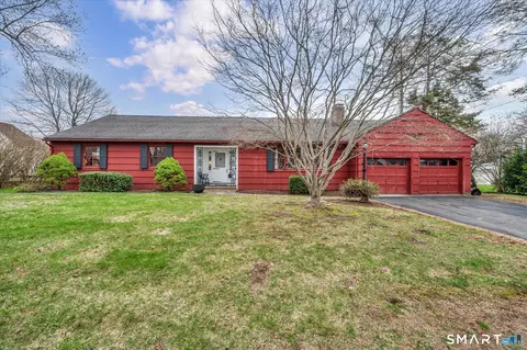 28 Fairview Ave, Wallingford, CT 06492