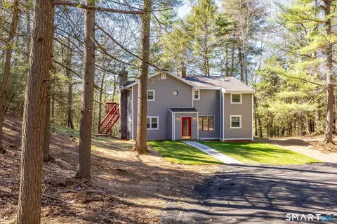 77 Old Stagecoach Rd # R, Granby, CT 06035