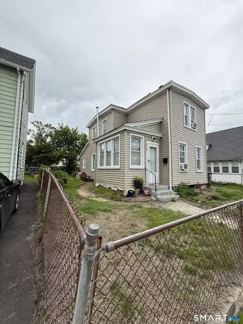 219 Adams St, Bridgeport, CT 06607