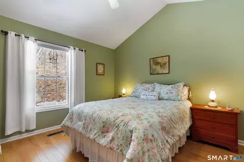 Bedroom - 177 Julia Ct #177, Sandy Hook, CT 06482 photo 1 of 3