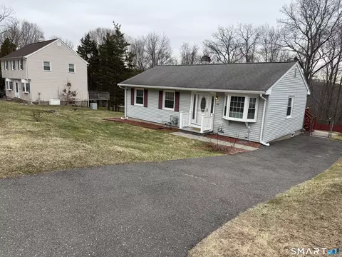 109 Red Robin Rd, Naugatuck, CT 06770