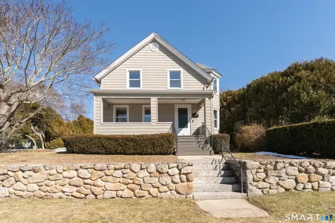 24 Clement St, Waterford, CT 06385