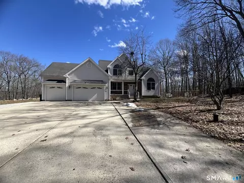7 Old Town Rd, Seymour, CT 06483