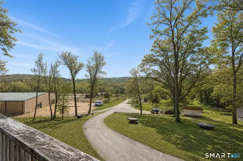 76 Cowles Rd, Woodbury, CT 06798