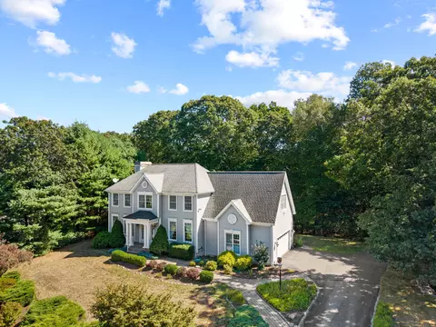 204 Long Wharf Rd, Mystic, CT 06355