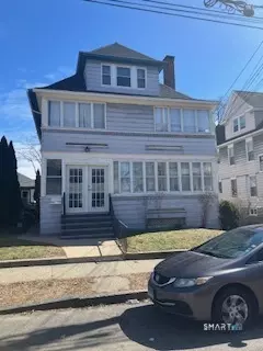 493 W Taft Ave, Bridgeport, CT 06604