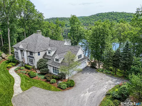 62 Riverford Rd, Brookfield, CT 06804