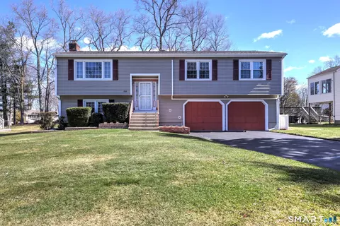 266 Mary Ellen Dr, Milford, CT 06460