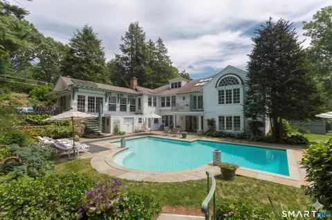 89 Raymond St, Darien, CT 06820