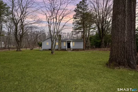 660 Opening Hill Rd, Madison, CT 06443