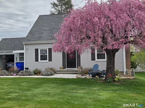764 Ridge Rd, Wethersfield, CT 06109